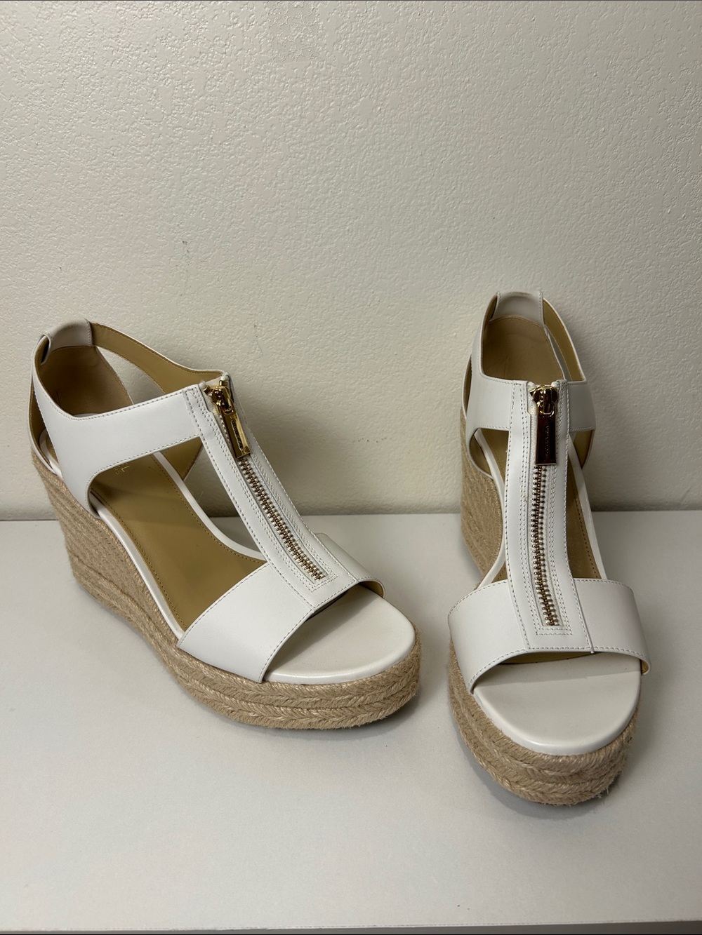 Michael Kors Berkley Mid Wedge Optic White Leather Espadrille Sandals 9M